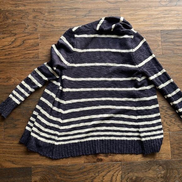 Navy Blue & white/cream stripe sweater - Picture 5 of 5